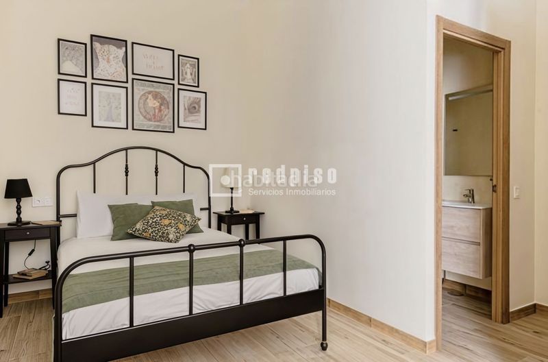 Foto e88f59d7-320c-40b6-a6da-e87f432bc035. Estudi a Orcasitas Madrid