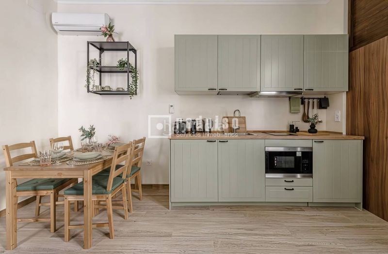 Foto 05010352-b232-4765-a151-f355f97e9580. Estudi a Orcasitas Madrid