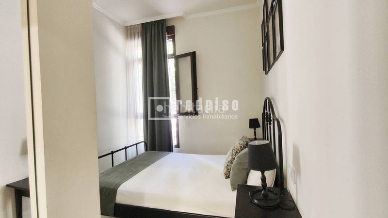 Foto a4104ae5-e6ab-49aa-ad5d-04849e1be339. Estudi a Orcasitas Madrid