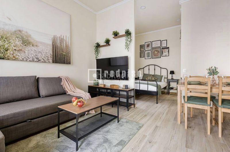 Foto d154ca69-9db9-4933-b5f0-068188ff6240. Estudi a Orcasitas Madrid