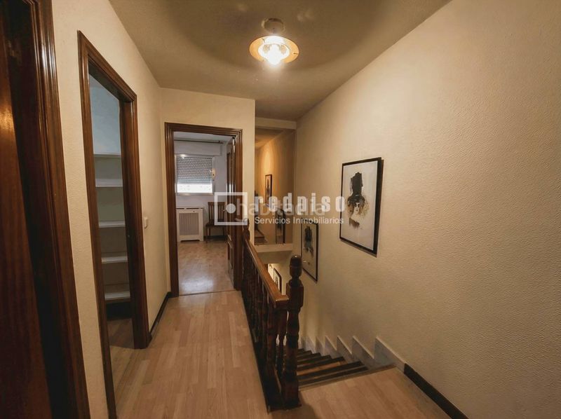 Foto e2405825-a634-4358-b368-7eb776bd1d0b. Xalet a Orcasitas Madrid