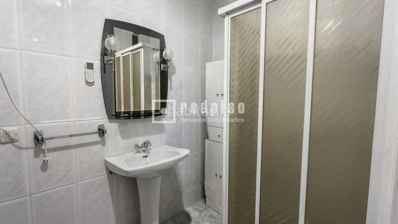Foto eda7d98e-da12-469e-bfe3-dae5cc621fa8. Pis amb calefacció a Orcasitas Madrid