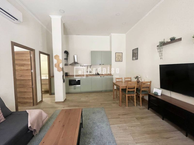 Foto 40617223-5d44-4b85-a9d8-7c03cd3c9169. Apartament a Orcasitas Madrid