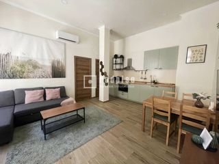 Apartment in Orcasitas. Apartamento turístico con licencia en vigor