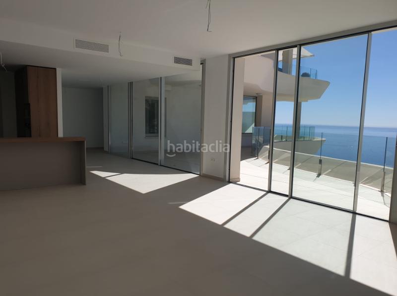 Foto 0156892f-dd81-4880-8c7c-2b7a76da6e32. Piso espectacular vivienda con vistas al mar en Los Nadales - Tio Charles Benalmádena