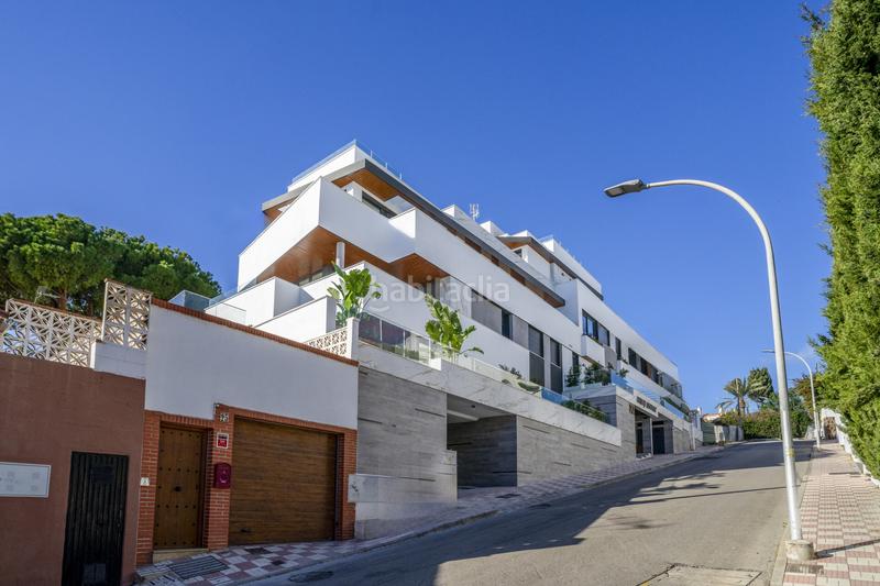 Foto 35320c41-763c-4922-a6fe-0696f1bd14de. Apartamento  de lujo con piscina privada en Montemar, en Torremolinos