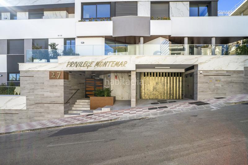 Foto b5f06b46-cf8f-4418-a50d-9c7740d18ec0. Apartamento  de lujo con piscina privada en Montemar, en Torremolinos