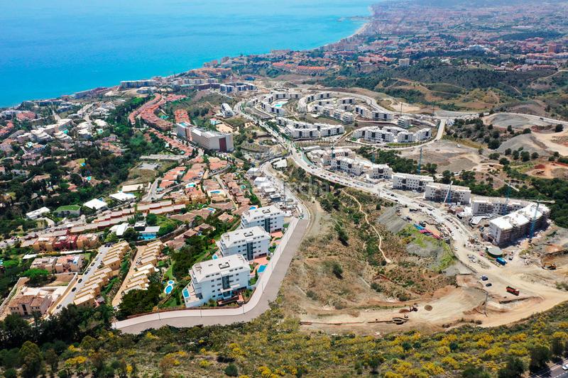 Foto e7d0bc99-f11f-4225-8118-d94a778bec43. Flat with parking pool in La Capellanía - El Higuerón Benalmádena