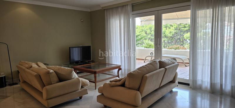 Foto 41aae0f1-4638-474b-aa67-f78d48b2784d. Piccolo appartamento con riscaldamento parcheggio piscina in Torremolinos
