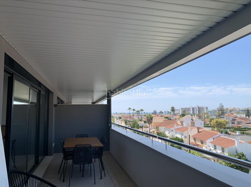 Foto bdac352c-7780-4c42-ae88-7407e83a4983. Alquiler apartamento piso en alquiler a estrenar con vistas al mar en Los Álamos en Torremolinos