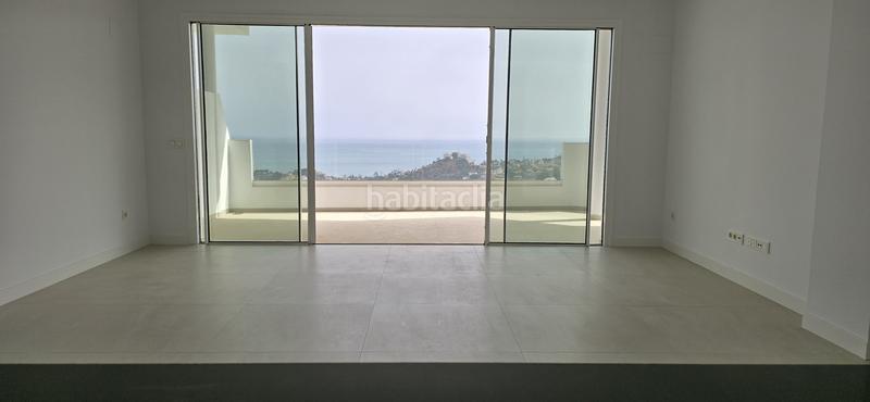 Foto ee1c2e77-6448-4c57-b174-99c973409e72. Alquiler apartamento piso de lujo en alquiler con vistas panoramical al mar en benalmadena en Benalmádena
