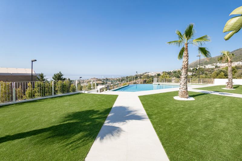 Foto 046bf984-5232-49f9-9d82-7c3cda2b3303. Alquiler apartamento piso de lujo en alquiler con vistas panoramical al mar en benalmadena. en Benalmádena