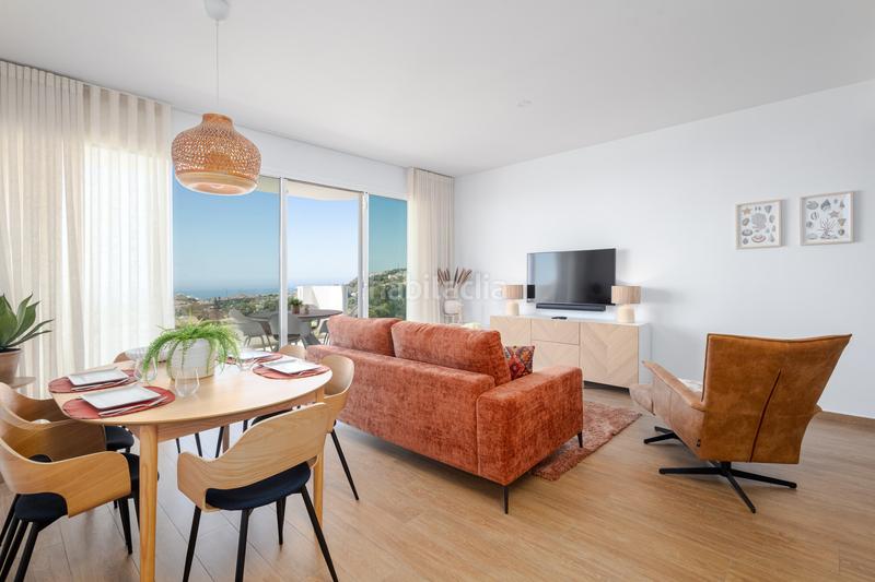 Foto f69c1bf1-e003-4fe8-8a7f-1a4dd4d89350. Alquiler apartamento piso de lujo en alquiler con vistas panoramical al mar en benalmadena. en Benalmádena