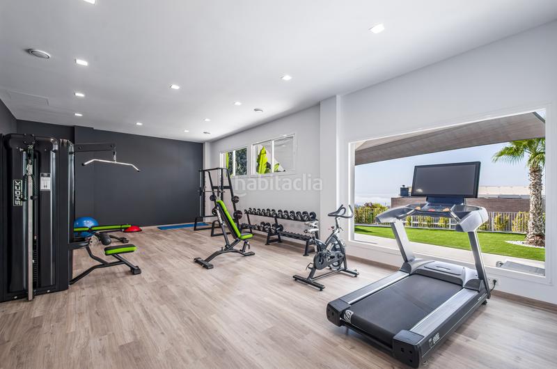 Foto 62883bd2-e8ea-4d1c-91e0-ba5033c6b7b9. Lloguer apartament amb calefacció aparcament piscina a Benalmádena