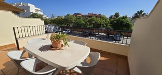 Casa adossada en Playamar - Benyamina. Exclusiva casa adosada en primera l�nea de golf en la colina, to
