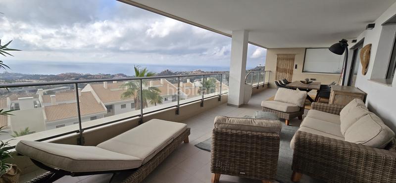 Foto 552ec39a-ad64-4a22-aee2-e4969cdafd5b. Alquiler piso magnífico piso con vistas fantásticas al mar, en Benalmádena