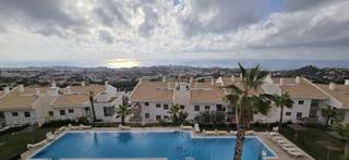 Rent Flat in Montealto - Monterrey. Magnífico piso con vistas fantásticas al mar, benalmádena