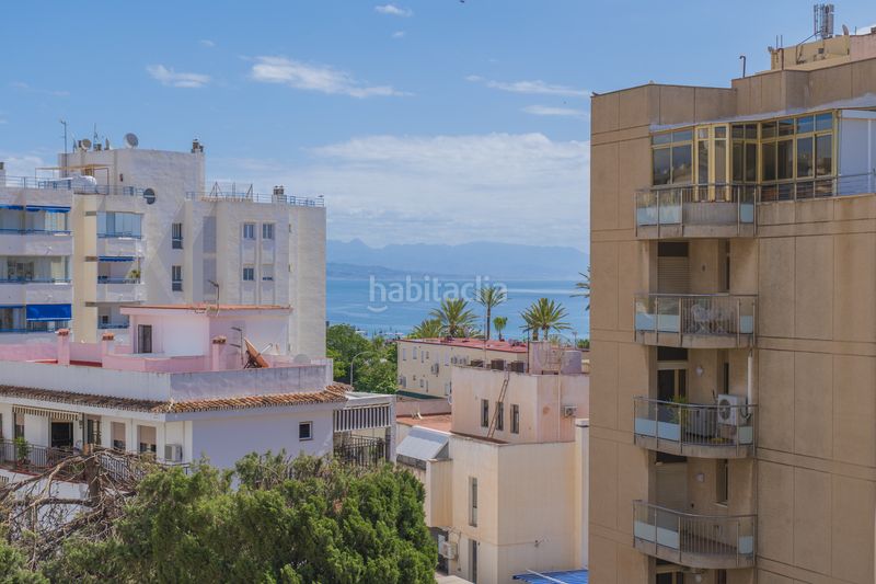 Foto 63ce92d8-bf56-4e4b-afbb-aba9401be38e. Àtic amb calefacció aparcament piscina a El Bajondillo Torremolinos