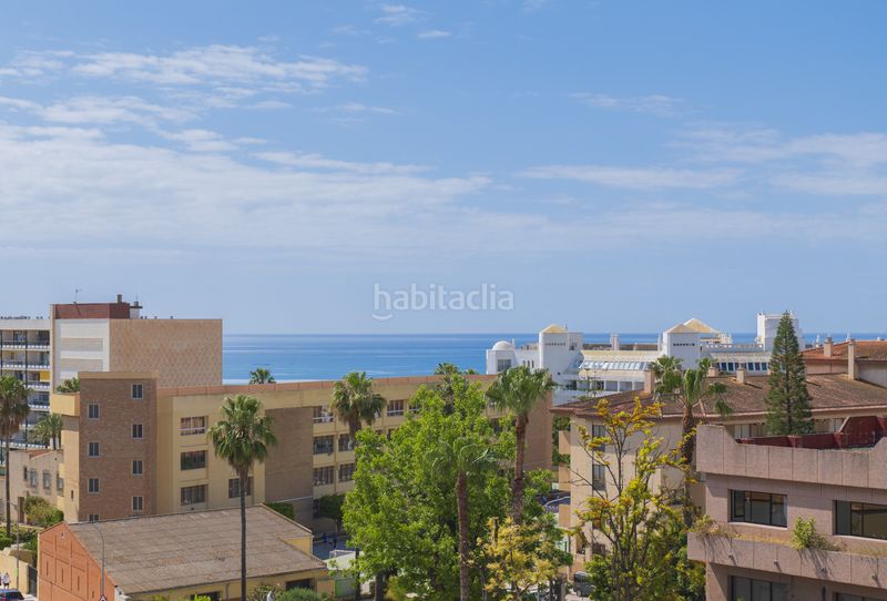 Foto 7b2392e9-3b1e-4c87-ad54-3bcc1ce8d3e2. Àtic amb calefacció aparcament piscina a El Bajondillo Torremolinos