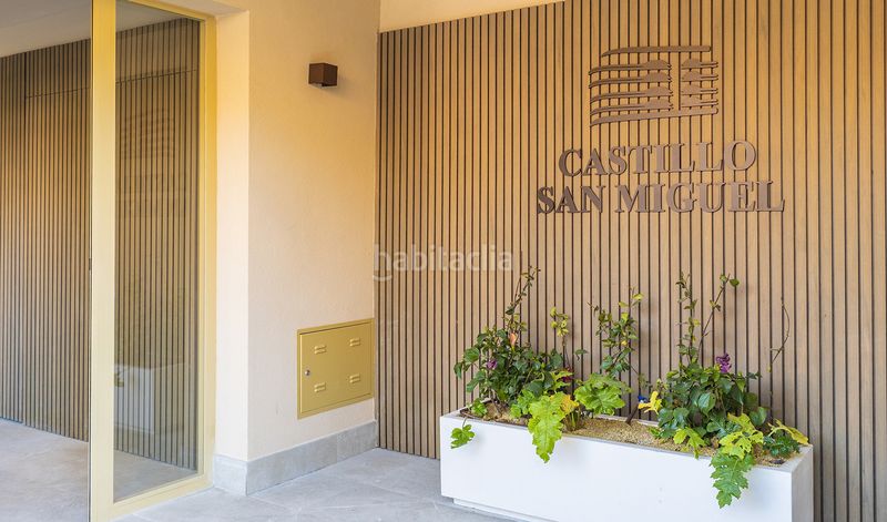 Foto e8249126-3d3c-42b1-b0e4-c952d52be273. Àtic amb calefacció aparcament piscina a El Bajondillo Torremolinos