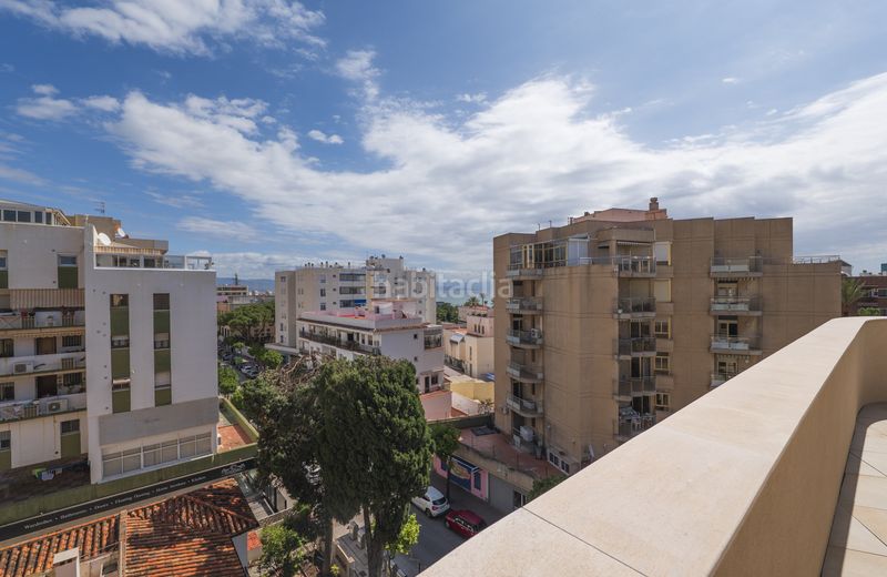 Foto ea328a28-6ab6-4351-9001-830a1b448e3d. Àtic amb calefacció aparcament piscina a El Bajondillo Torremolinos