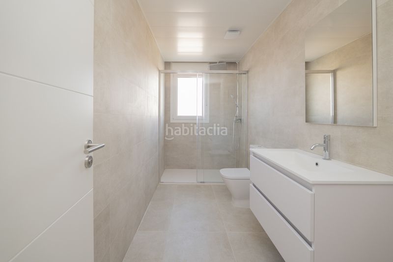 Foto eb24076d-4d48-400f-ada8-0e05c2682d93. Àtic amb calefacció aparcament piscina a El Bajondillo Torremolinos