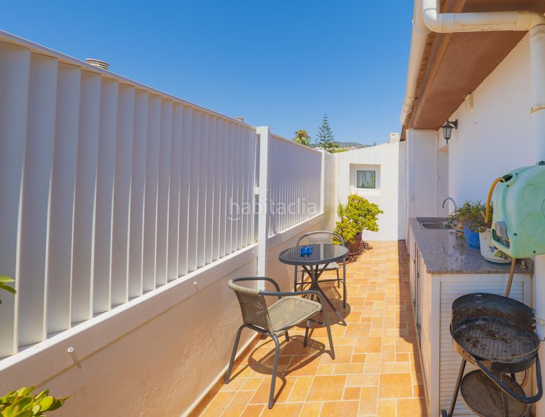 Foto 5a549c32-fa21-42b5-aee9-68542b0cf68a. Àtic amb calefacció aparcament piscina a La Carihuela - Los Nidos Torremolinos