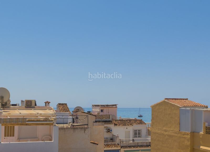 Foto 9b2543b0-5cff-4a93-9e44-1bc987864939. Àtic amb calefacció aparcament piscina a La Carihuela - Los Nidos Torremolinos