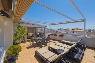 �tic en La Carihuela - Los Nidos. �tico exclusivo con licencia tur�stica a 1 minuto andando de la