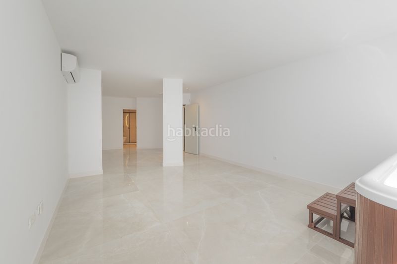 Foto 1a8996b7-1239-4f5d-b07a-a880171c1bdc. Planta baixa amb piscina a La Carihuela - Los Nidos Torremolinos
