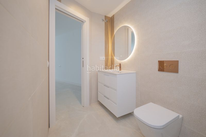 Foto 431b2329-b0ac-4ce1-a27e-313e000fe4a4. Planta baixa amb piscina a La Carihuela - Los Nidos Torremolinos