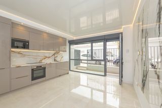 Piano terra in La Carihuela - Los Nidos. Dúplex de diseño con entrada independiente cerca de la playa en