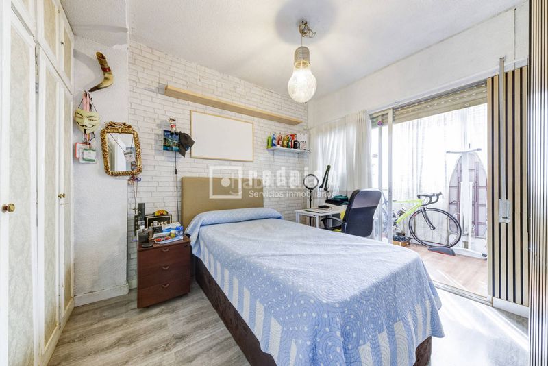Foto b65237ca-8c9d-4f75-ab0d-d8651d58bf4c. Pis amb calefacció piscina a Estación Pozuelo de Alarcón