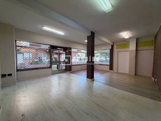 Local Comercial a de Soledad Cazorla