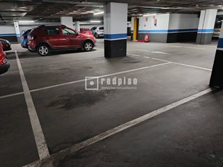 Aparcament cotxe a de Las Águilas