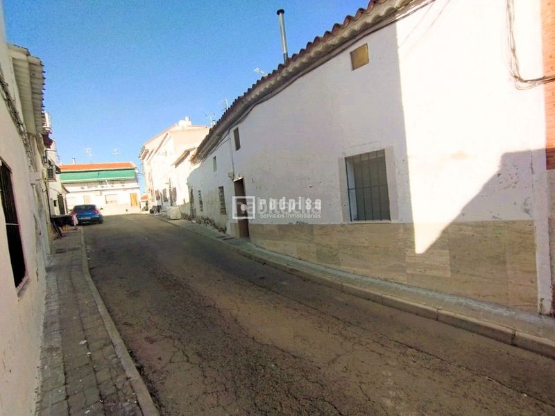 Foto 4b4ad384-5348-4af3-bbd9-4389c3b5bf4a. Casa a Torres de la Alameda