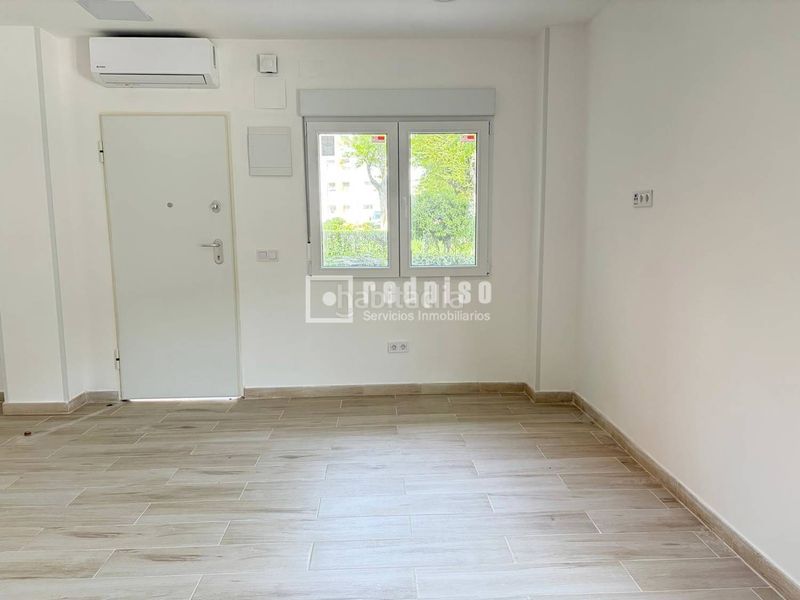 Foto a06bf75e-f768-498f-9f8d-a8a8eced8fd0. Apartamento venta de estudio reformado en Virgen del Rosario Torrejón de Ardoz