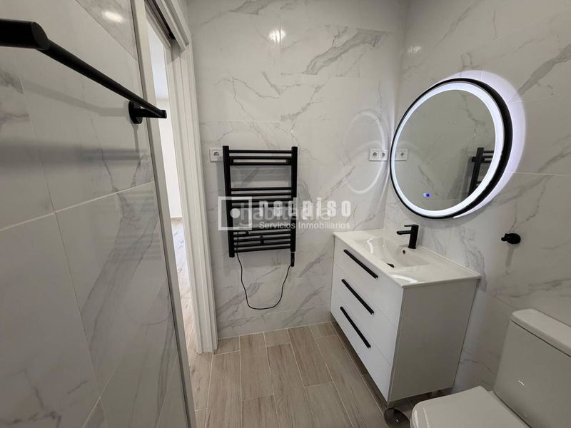 Foto c0d07d4b-2900-4c81-a311-e82377d2771f. Apartamento venta de estudio reformado en Virgen del Rosario Torrejón de Ardoz