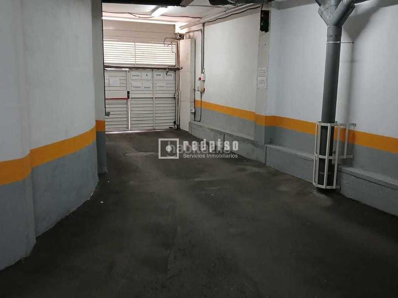 Foto bbdaa06a-aa52-4658-8a6b-3b5a52c9c699. Parking coche redpiso usera rio vende plaza de garaje en Madrid