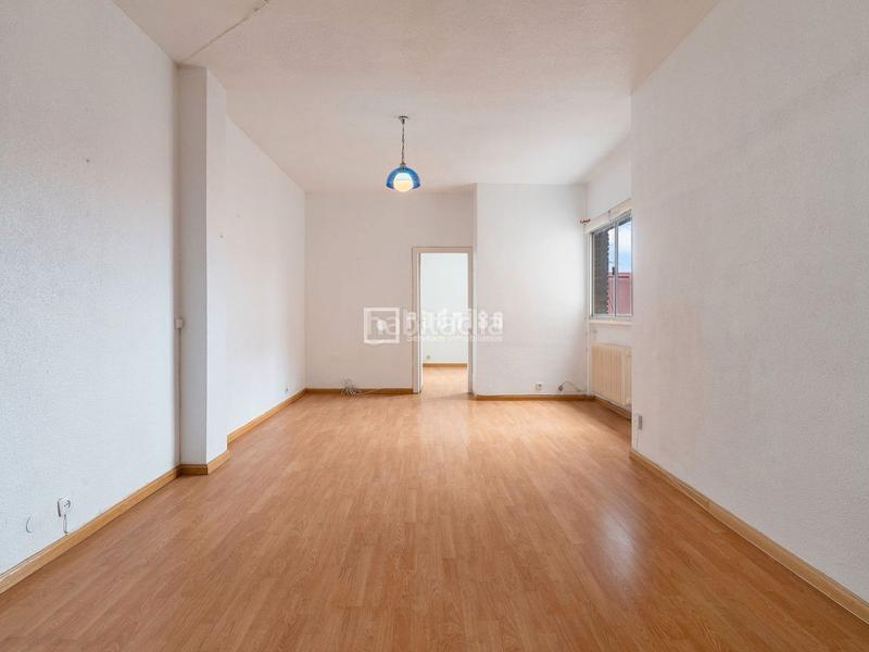 Foto 2fe9d53f-20a2-4f5f-9562-fa13539e2a41. Appartement avec chauffage dans Almendrales Madrid