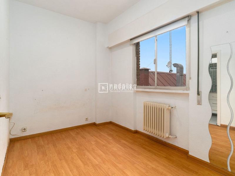 Foto 4749e79c-1dee-482c-b00d-47e7a46fb48e. Appartement avec chauffage dans Almendrales Madrid