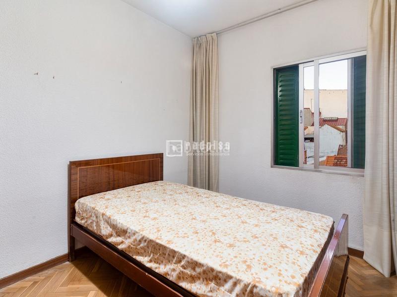 Foto 8b998ddc-07b9-4b6a-81c0-193ceb7278e7. Appartement avec chauffage dans Almendrales Madrid
