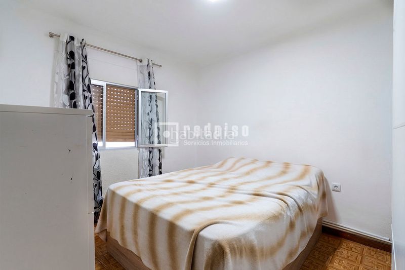 Foto 615924d5-37af-4158-b81f-494417d29db9. Pis a Almendrales Madrid