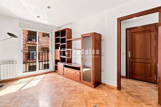 Rent Flat  De la pilarica. Piso en alquiler en calle pilarica, usera, madrid