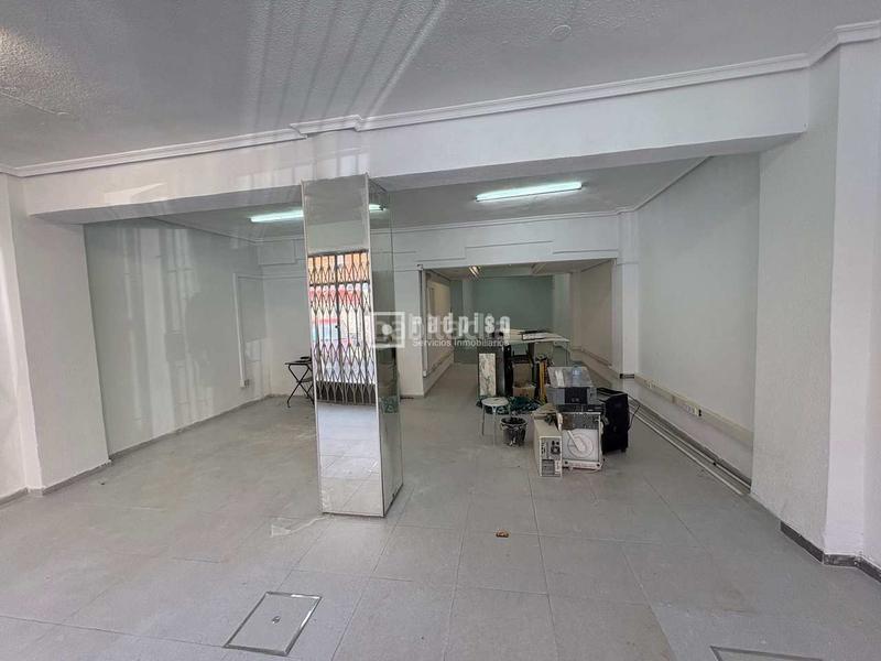 Foto e8bfe729-77f2-4145-8a2f-7ee5a7967b55. Local comercial en Ambroz Madrid
