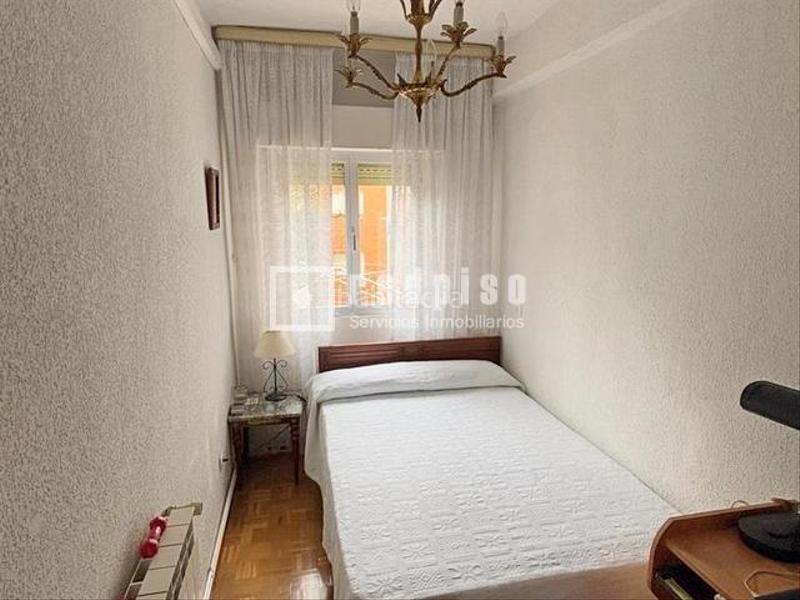 Foto 909080c5-39fb-4dfe-ad86-61de0dca9caf. Piso  en venta para entrar a vivir en Ambroz Madrid