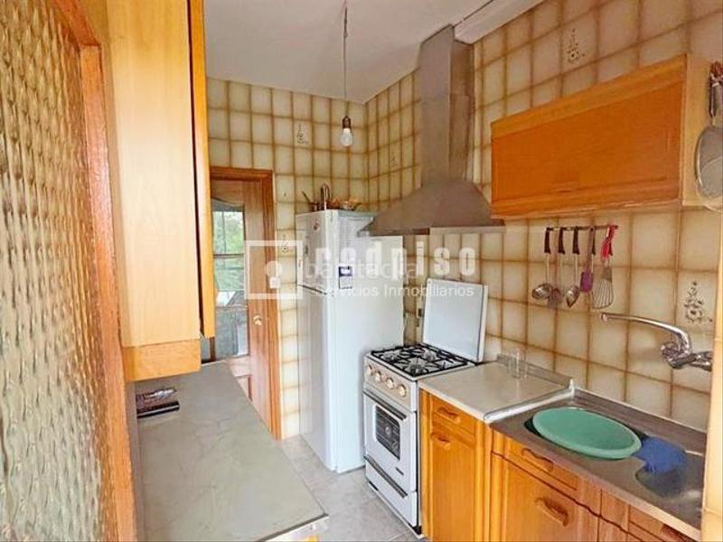 Foto b8b00f95-304e-4ff0-94e8-af404db61600. Piso  en venta para entrar a vivir en Ambroz Madrid