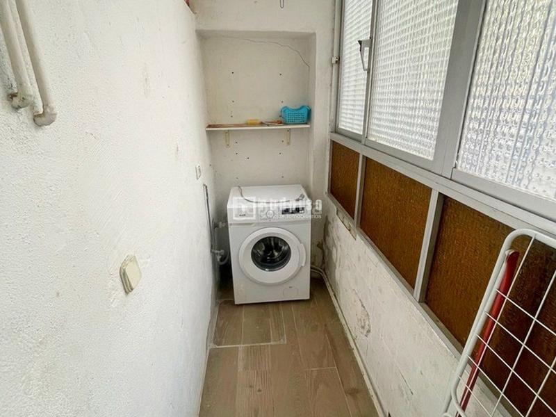 Foto abc1fd57-beda-4ab0-8fbd-ba3c2f928625. Flat with heating in Ambroz Madrid