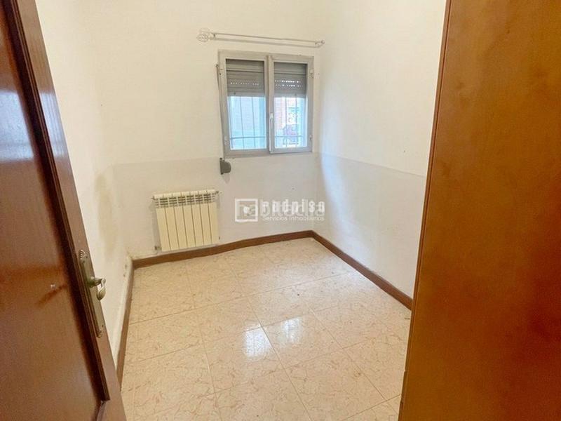 Foto c791a638-49a7-446b-86db-a4d26493680a. Flat with heating in Ambroz Madrid