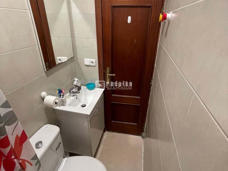 Foto df70c120-b971-4916-b571-7a5a8fcceed4. Flat with heating in Ambroz Madrid